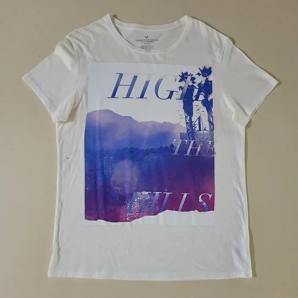 American Eagle Outfitters Men's Graphic Front Crewneck Short Sleeve Tee